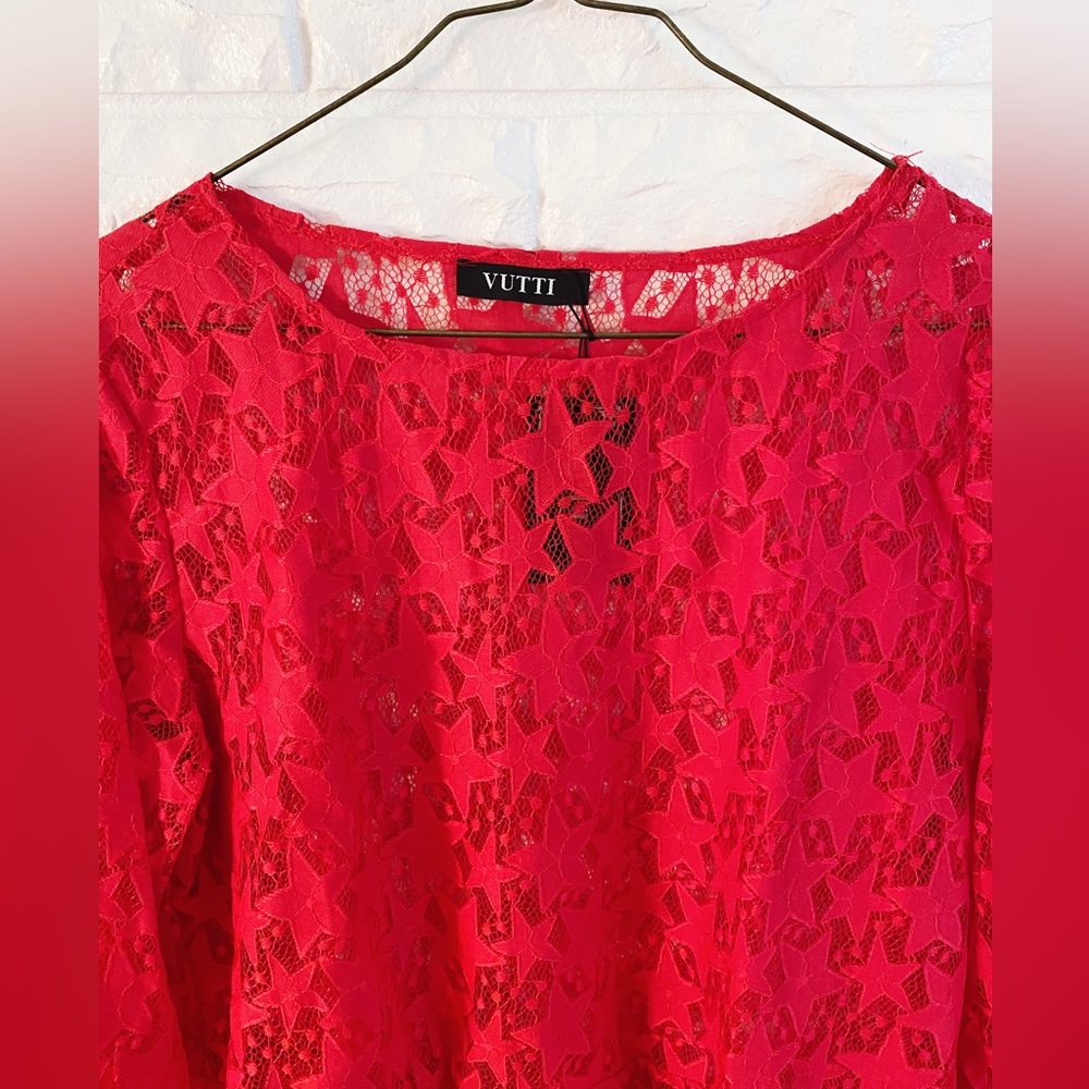 Vutti Star Lace Peplum Top size XL
NWT - Picture 6 of 6